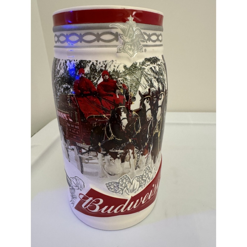 2017‎ Budweiser Holiday Stein Holiday Retreat 38th Anniversary White Red COA